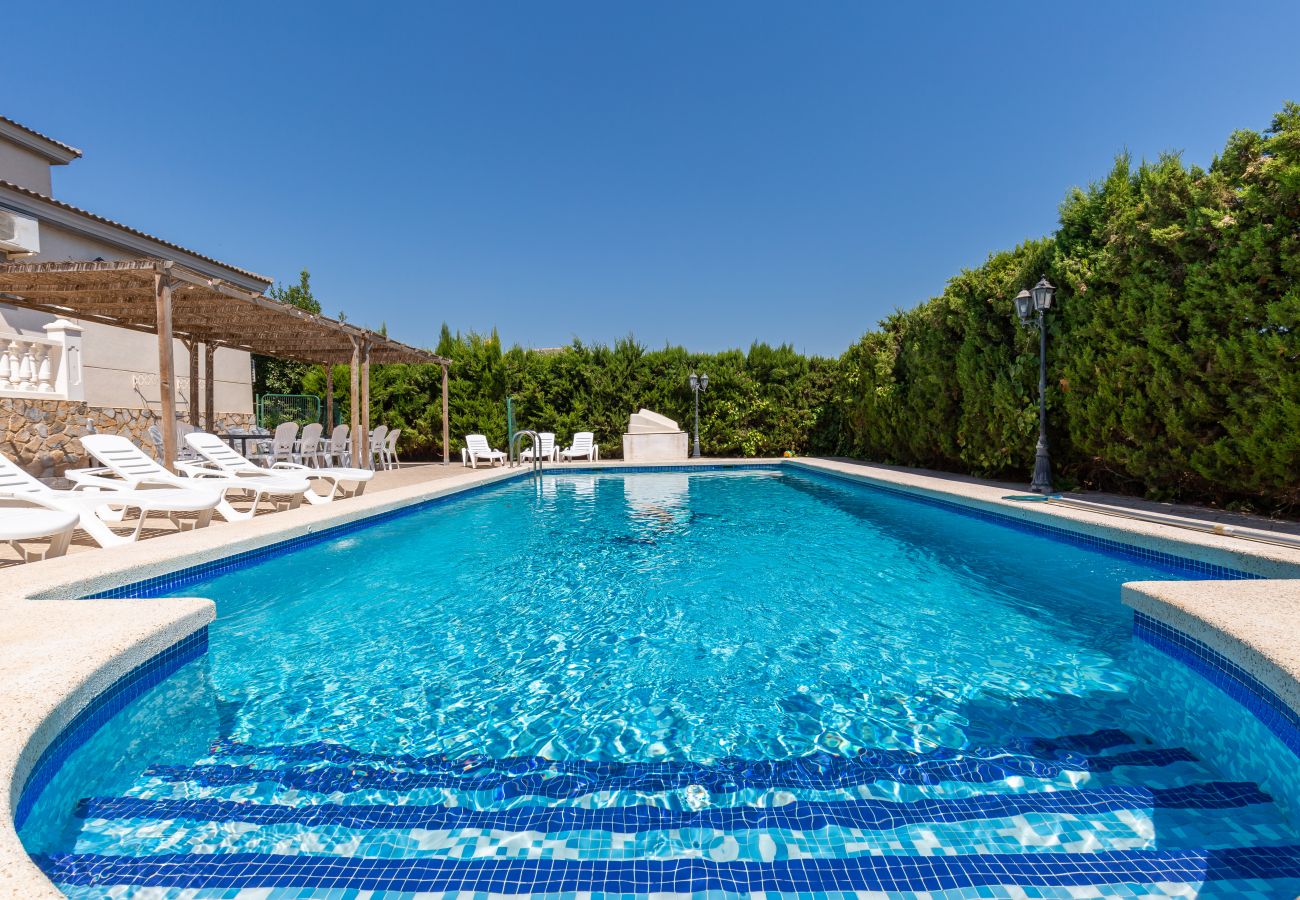 Villa en Muchamiel privada con piscina