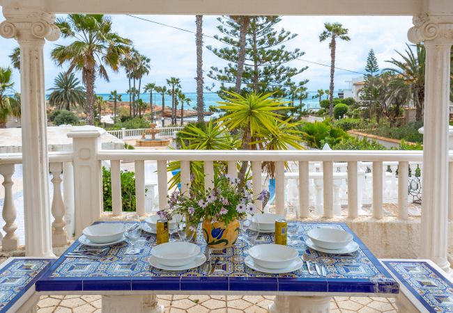 Villa en Orihuela Costa - Fidalsa Mediterranean Beachfront