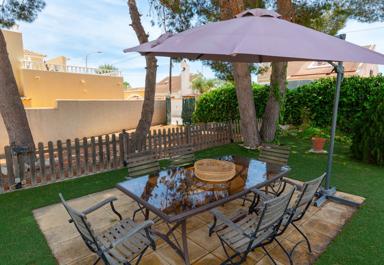 Villa en San Miguel de Salinas - Happy Place by Fidalsa