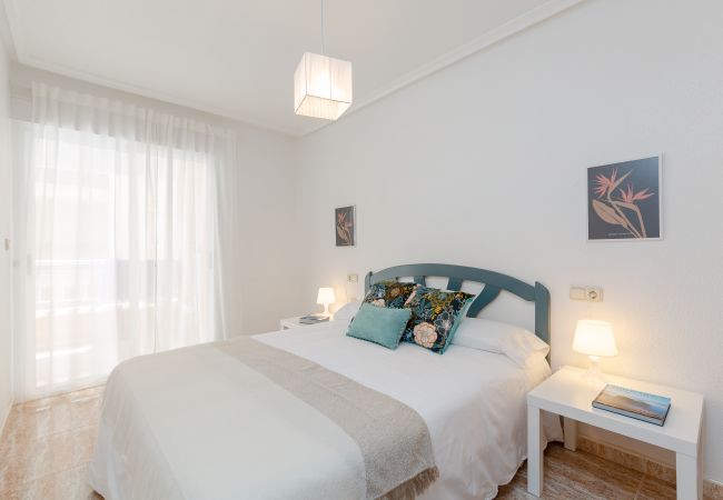 Apartamento en Guardamar - Delightful Retreat by Fidalsa