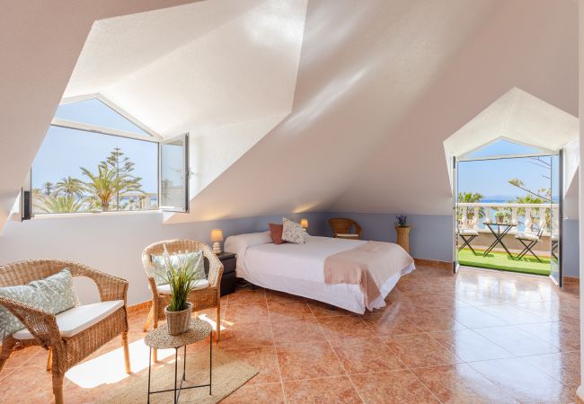 Villa en La Manga del Mar Menor - Seaside Elegance by Fidalsa
