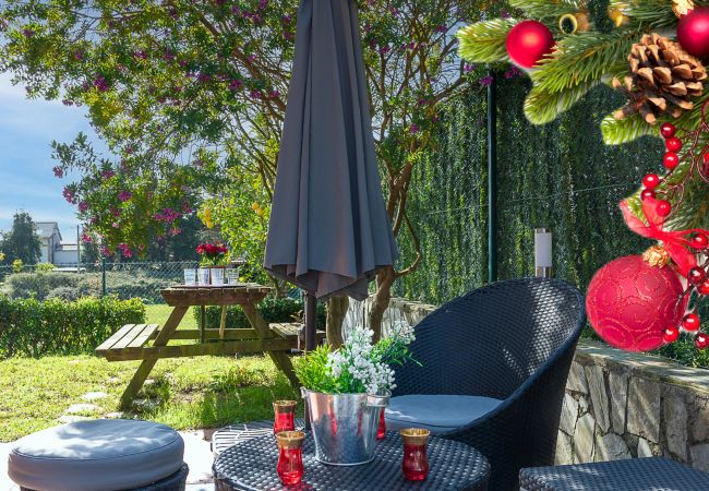 Casa adosada en Argo&ntildeos - Seaside Retreat by Fidalsa