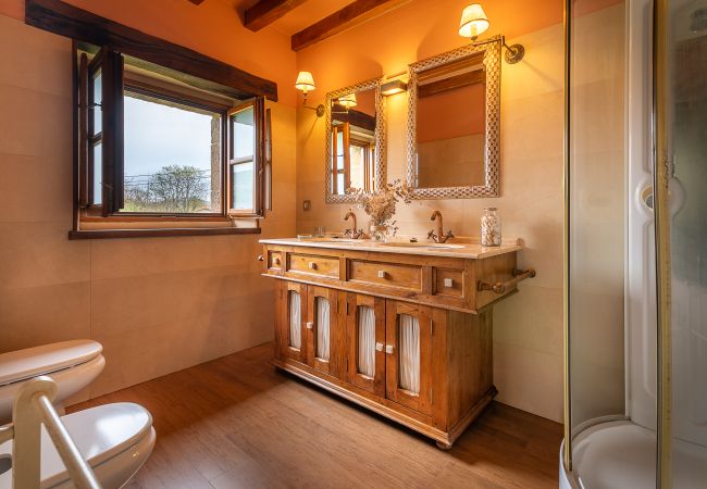 Villa en Bárcena de Pie de Concha - The Stone House by Fidalsa Villa en Bárcena de Pie de Concha - The Stone House by Fidalsa