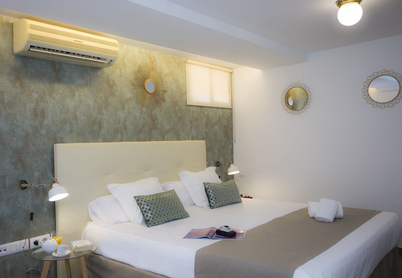 Studio in Valencia - Botanico Room Terrace II