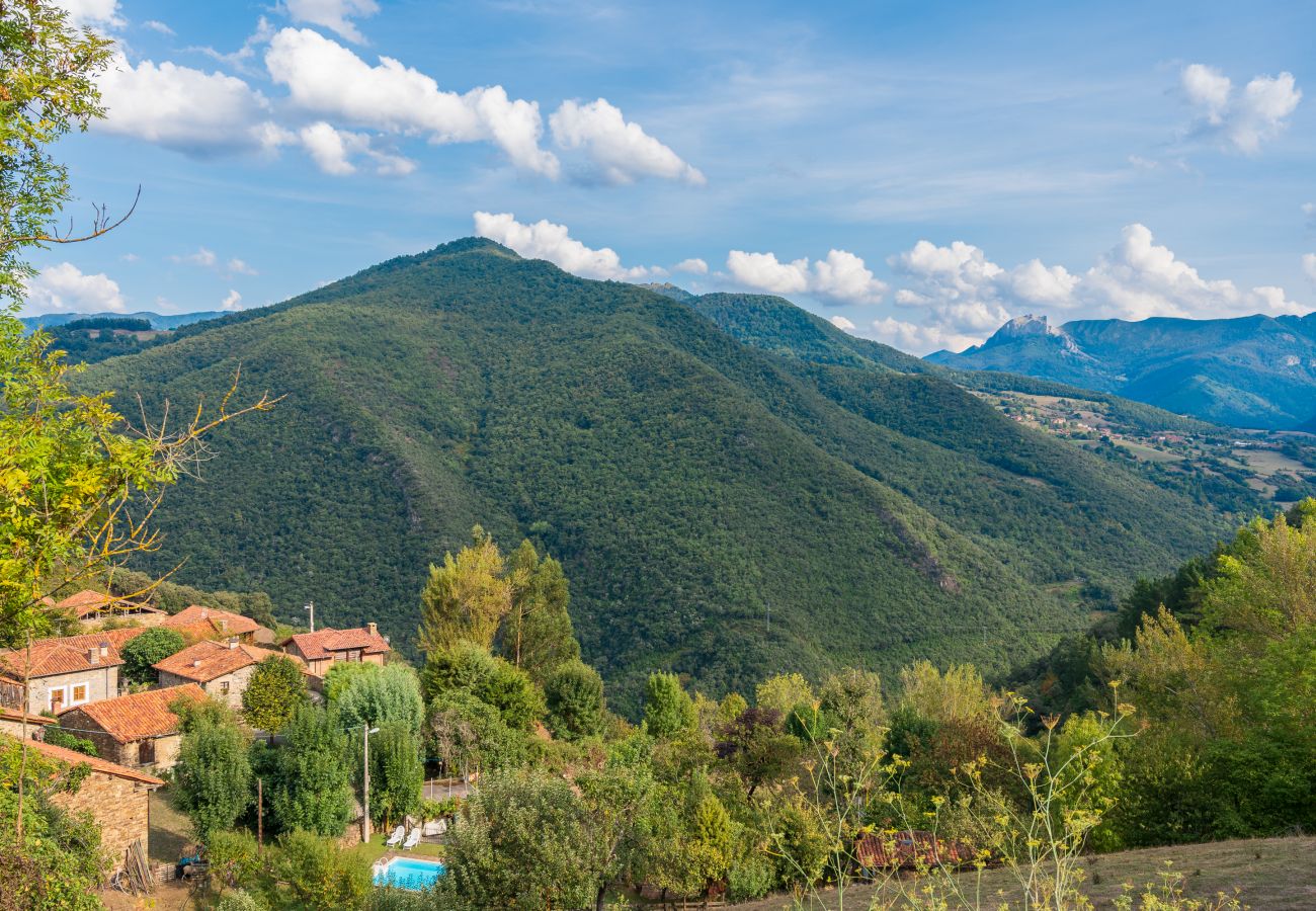 Villa in Cabezón de Liébana - Fidalsa Paradise Point