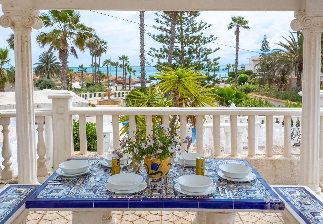 Villa in Orihuela Costa - Fidalsa Mediterranean Beachfront