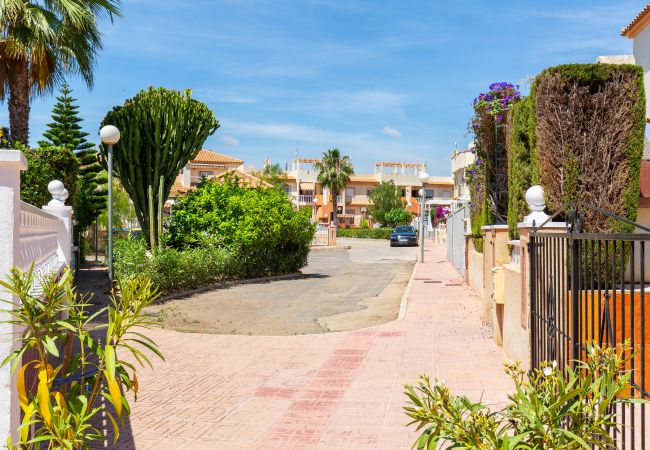 Bungalow in Orihuela Costa - GoldenCore by Fidalsa Bungalow in Orihuela Costa - GoldenCore by Fidalsa