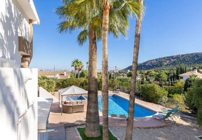 Villa in Alicante - Urban Elegance by Fidalsa Villa in Alicante - Urban Elegance by Fidalsa