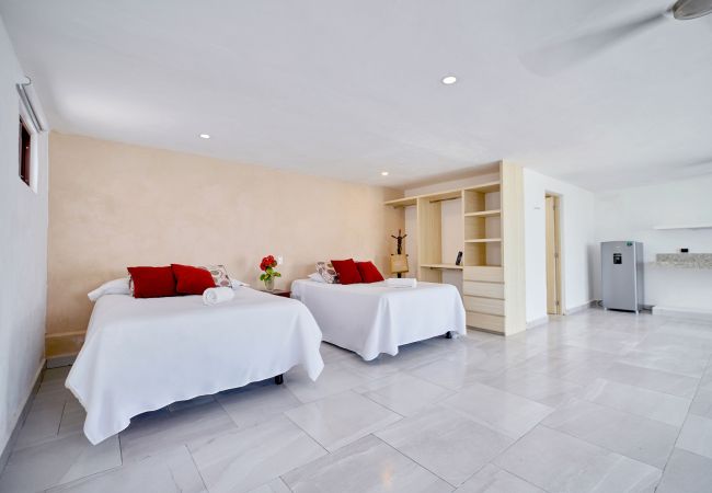 Villa in Progreso - Ocean Retreat Pool by Fidalsa Villa in Progreso - Ocean Retreat Pool by Fidalsa