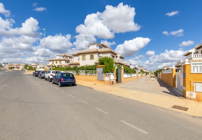 Villa in Orihuela Costa - Honey Life Villa by Fidalsa Villa in Orihuela Costa - Honey Life Villa by Fidalsa