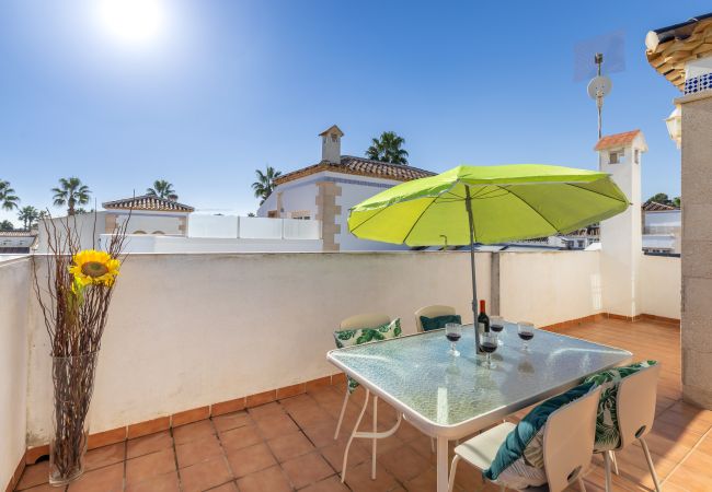Villa in Orihuela Costa - Infinity Haven by Fidalsa Villa in Orihuela Costa - Infinity Haven by Fidalsa