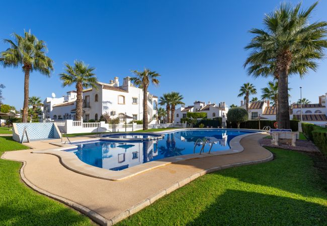 Villa in Orihuela Costa - Infinity Haven by Fidalsa Villa in Orihuela Costa - Infinity Haven by Fidalsa