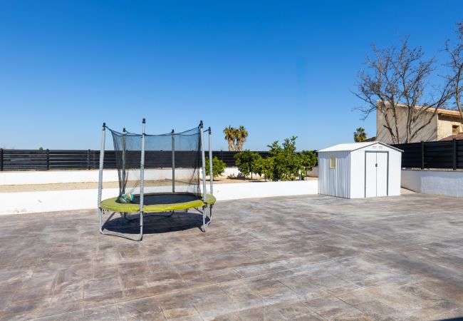 Villa in Catral - Palm Breeze Villa by Fidalsa Villa in Catral - Palm Breeze Villa by Fidalsa