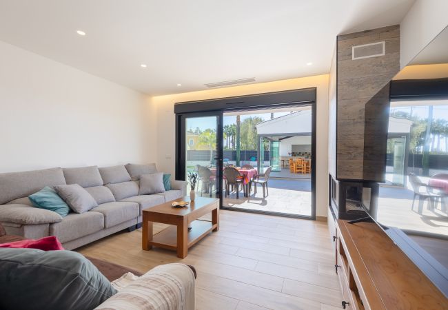 Villa in Catral - Palm Breeze Villa by Fidalsa Villa in Catral - Palm Breeze Villa by Fidalsa