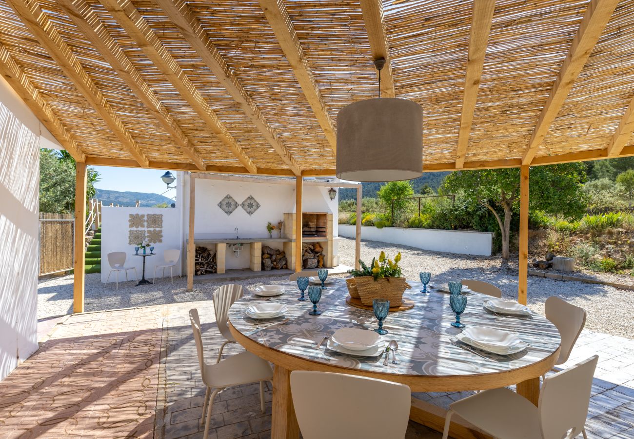 Villa in Ibi - Rustic Escape by Fidalsa