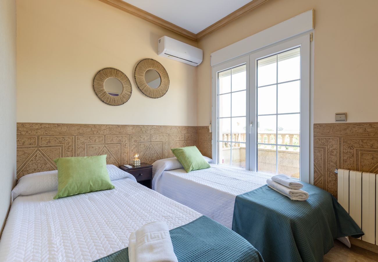 Villa in Jacarilla - Fields & Beachside Villa by Fidalsa