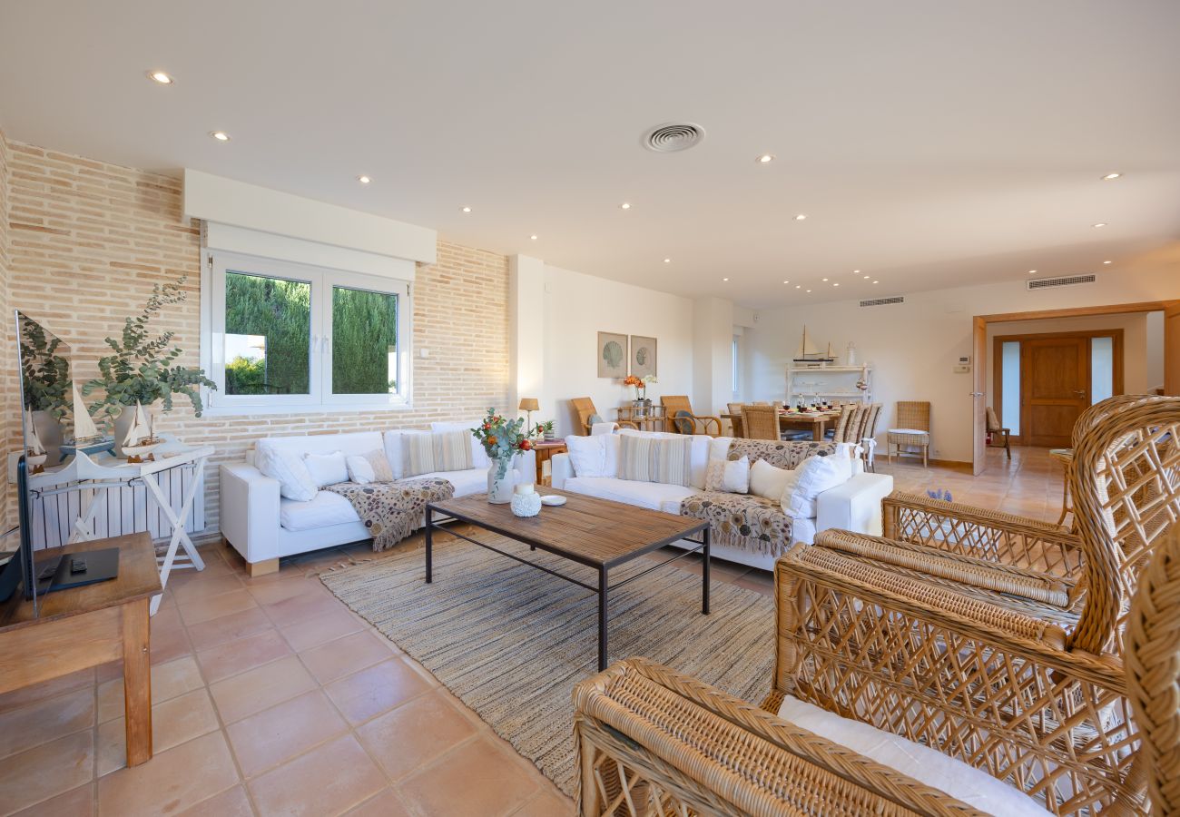 Villa in Cabo Huertas - Cape Town by Fidalsa