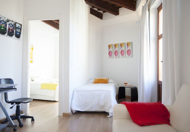 Apartment in Valencia / València - Bolseria IV