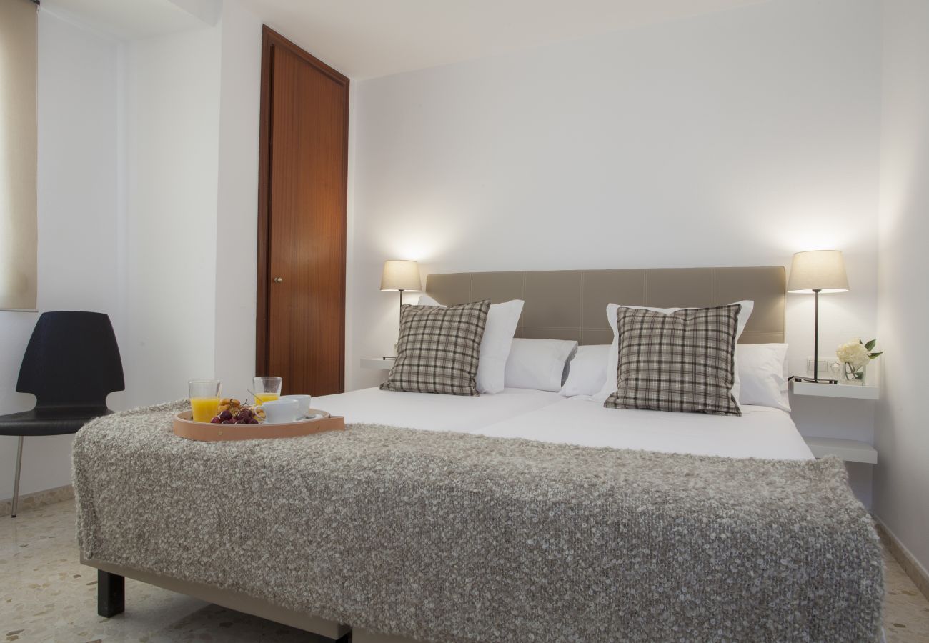 Apartment in Valencia / València - Mercado Central XI