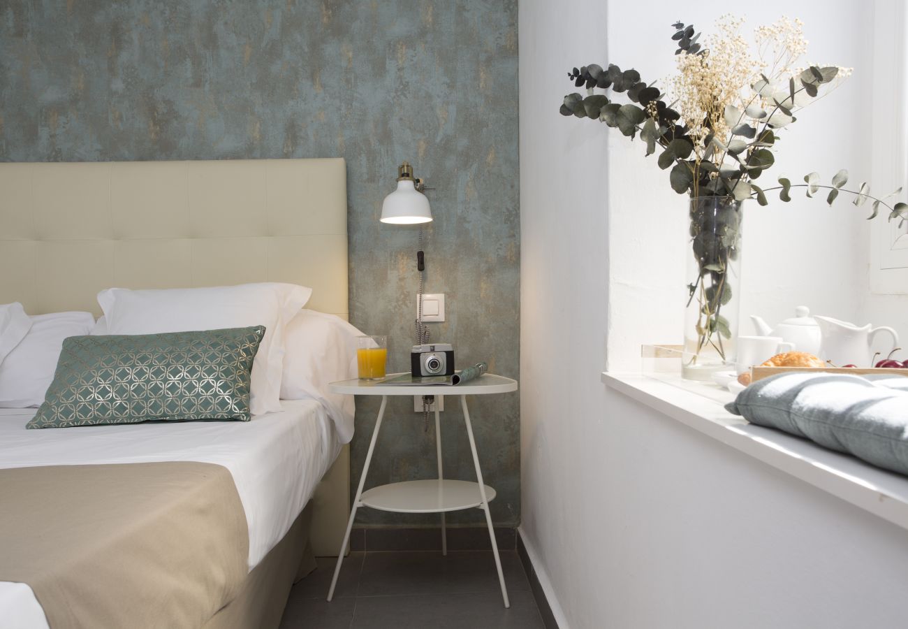 Studio in Valencia / València - Botanico Room IV
