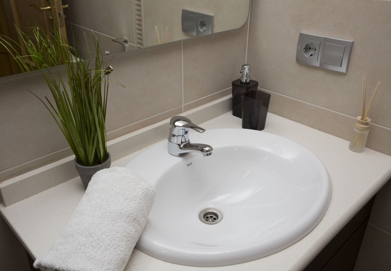 Apartment in Valencia / València - Opera SR