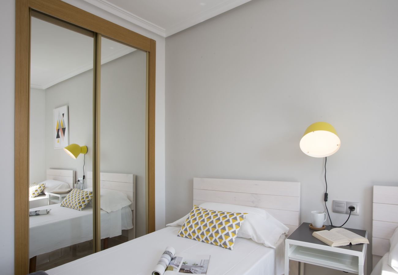Apartment in Valencia / València - Opera SR