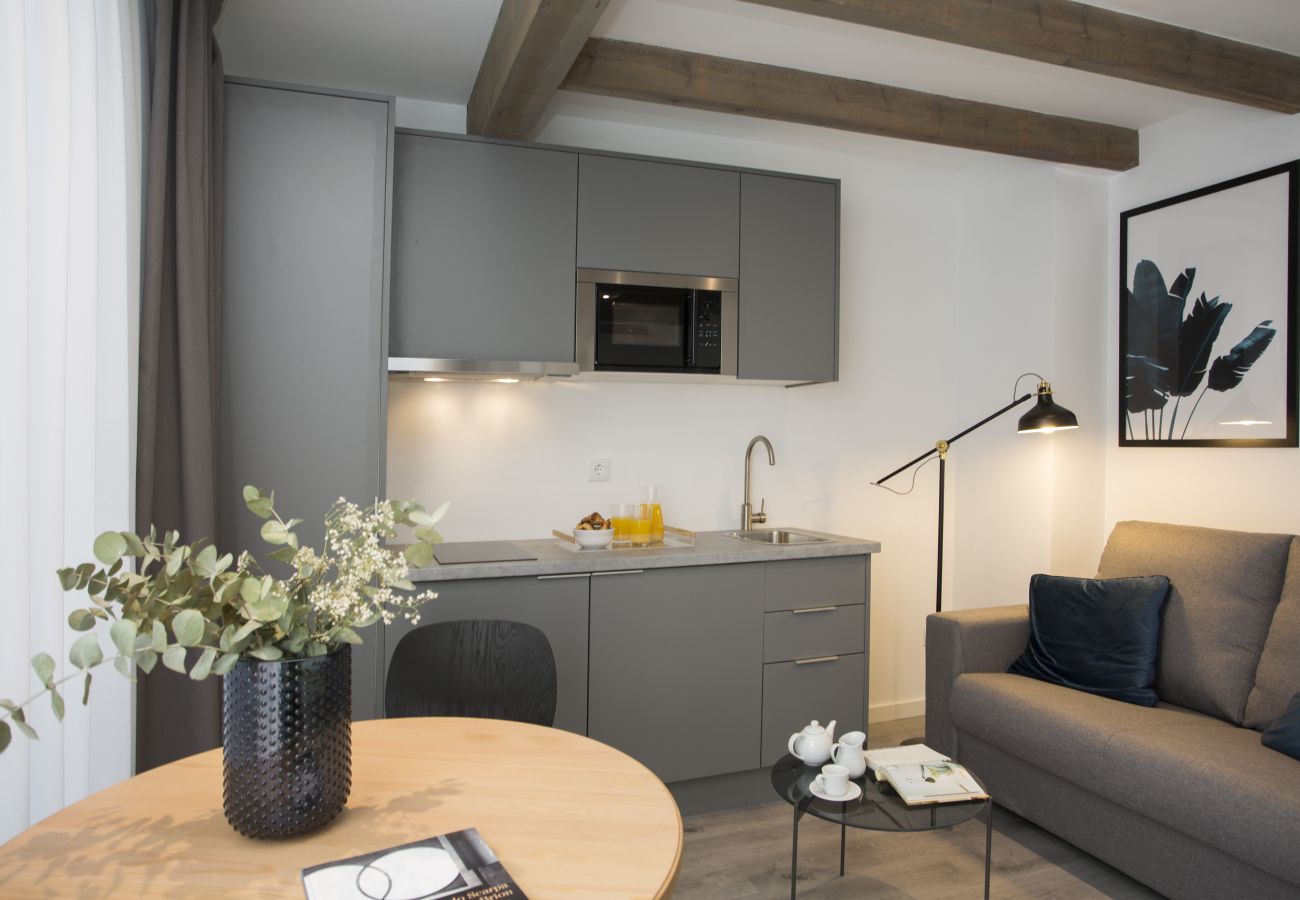 Studio in Valencia / València - Parque Central VI