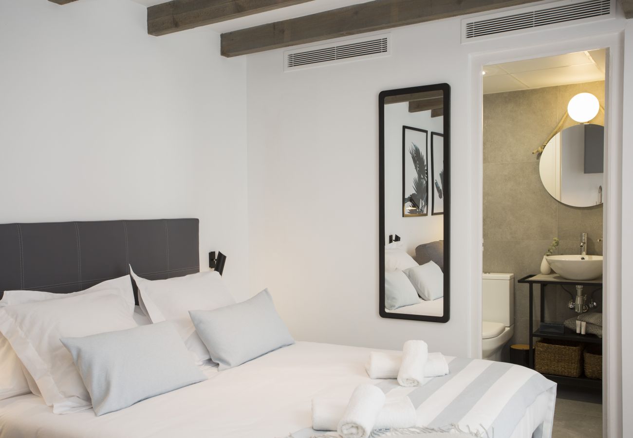 Studio in Valencia / València - Parque Central VI