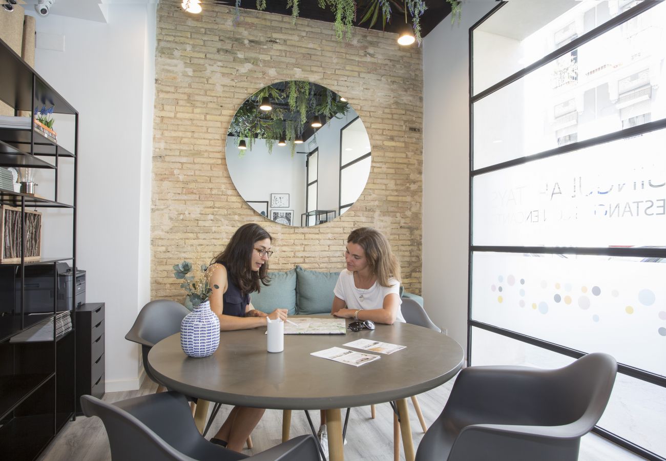 Studio in Valencia / València - Parque Central VI