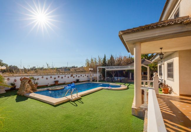 Villa in Mutxamel / Muchamiel - Fidalsa White House Premium Villa in Mutxamel / Muchamiel - Fidalsa White House Premium