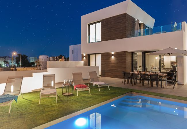 Villa/Dettached house in El Campello - Fidalsa 5 Stars Premium