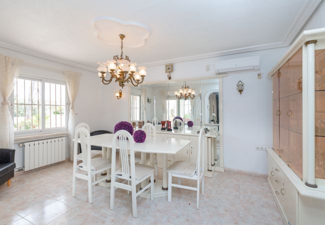 Villa in Orihuela Costa - Fidalsa Mediterranean Beachfront Villa in Orihuela Costa - Fidalsa Mediterranean Beachfront