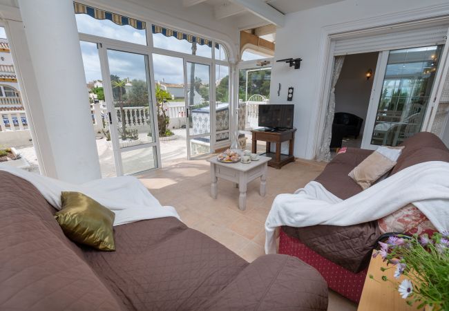 Villa in Orihuela Costa - Fidalsa Mediterranean Beachfront Villa in Orihuela Costa - Fidalsa Mediterranean Beachfront