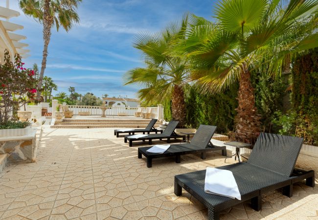 Villa in Orihuela Costa - Fidalsa Mediterranean Beachfront Villa in Orihuela Costa - Fidalsa Mediterranean Beachfront