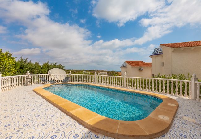 Villa in Orihuela Costa - Fidalsa Mediterranean Beachfront Villa in Orihuela Costa - Fidalsa Mediterranean Beachfront