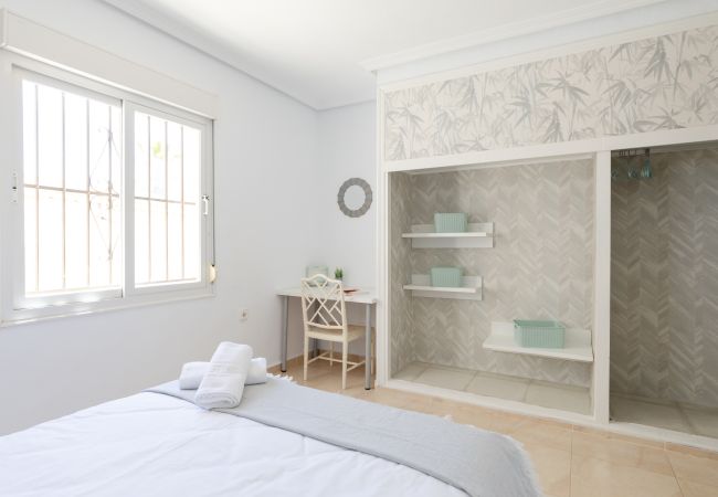 Villa in Orihuela Costa - Fidalsa Grand Mediterranean Beachfront Villa in Orihuela Costa - Fidalsa Grand Mediterranean Beachfront