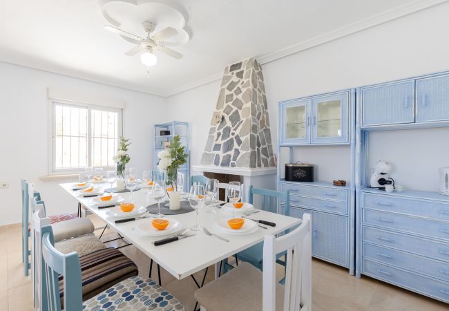 Villa in Orihuela Costa - Fidalsa Grand Mediterranean Beachfront Villa in Orihuela Costa - Fidalsa Grand Mediterranean Beachfront