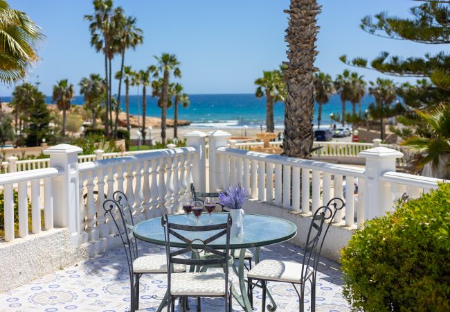 Villa in Orihuela Costa - Fidalsa Grand Mediterranean Beachfront Villa in Orihuela Costa - Fidalsa Grand Mediterranean Beachfront