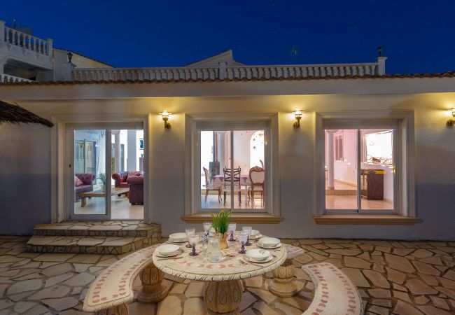 Villa in Orihuela Costa - Fidalsa Prime Mediterranean Beachfront Villa in Orihuela Costa - Fidalsa Prime Mediterranean Beachfront