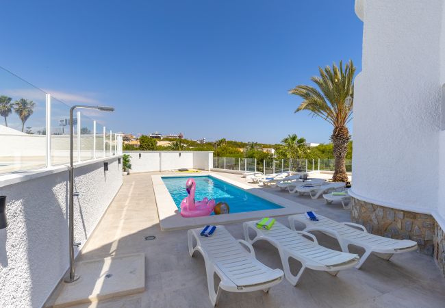 Villa in Orihuela Costa - Fidalsa Prime Mediterranean Beachfront Villa in Orihuela Costa - Fidalsa Prime Mediterranean Beachfront