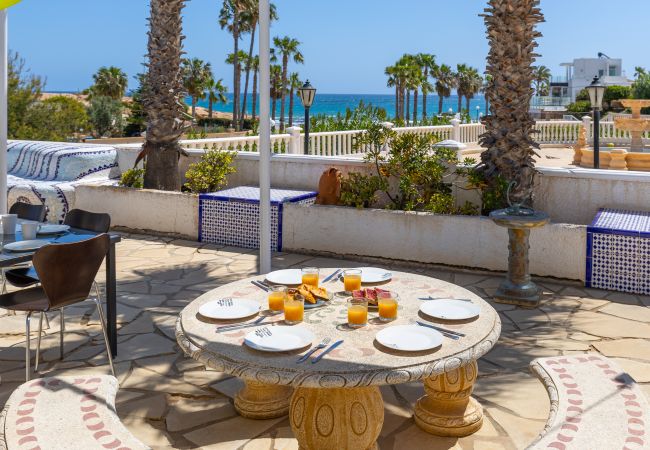 Villa in Orihuela Costa - Fidalsa Prime Mediterranean Beachfront Villa in Orihuela Costa - Fidalsa Prime Mediterranean Beachfront