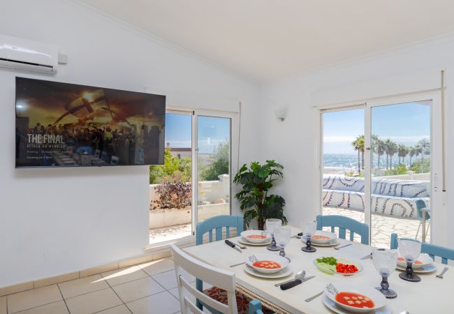 Villa in Orihuela Costa - Fidalsa Prime Mediterranean Beachfront Villa in Orihuela Costa - Fidalsa Prime Mediterranean Beachfront