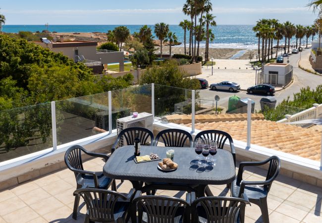 Villa in Orihuela Costa - Fidalsa Prime Mediterranean Beachfront Villa in Orihuela Costa - Fidalsa Prime Mediterranean Beachfront