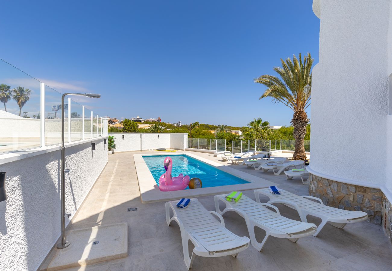 Villa in Orihuela Costa - Fidalsa Prime Mediterranean Beachfront