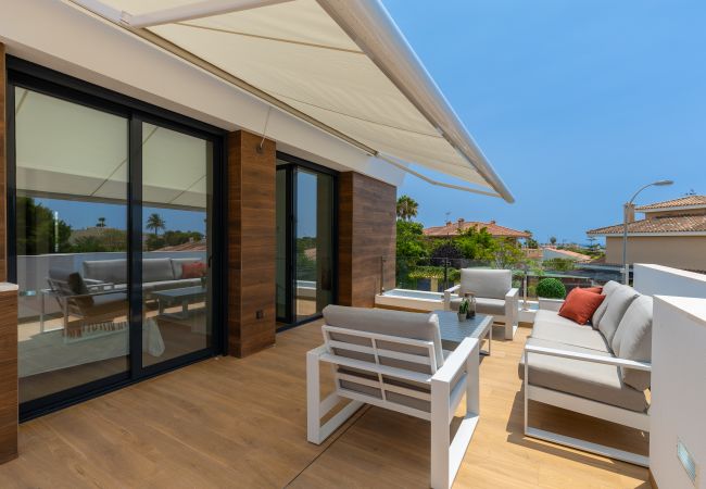 Villa in El Campello - Luxurious & Comfy by Fidalsa Villa in El Campello - Luxurious & Comfy by Fidalsa