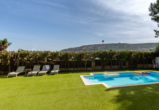 Villa in Alicante - The Urban Mansion by Fidalsa Villa in Alicante - The Urban Mansion by Fidalsa