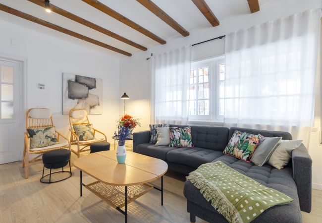 Villa in Alicante - The Urban Mansion by Fidalsa Villa in Alicante - The Urban Mansion by Fidalsa