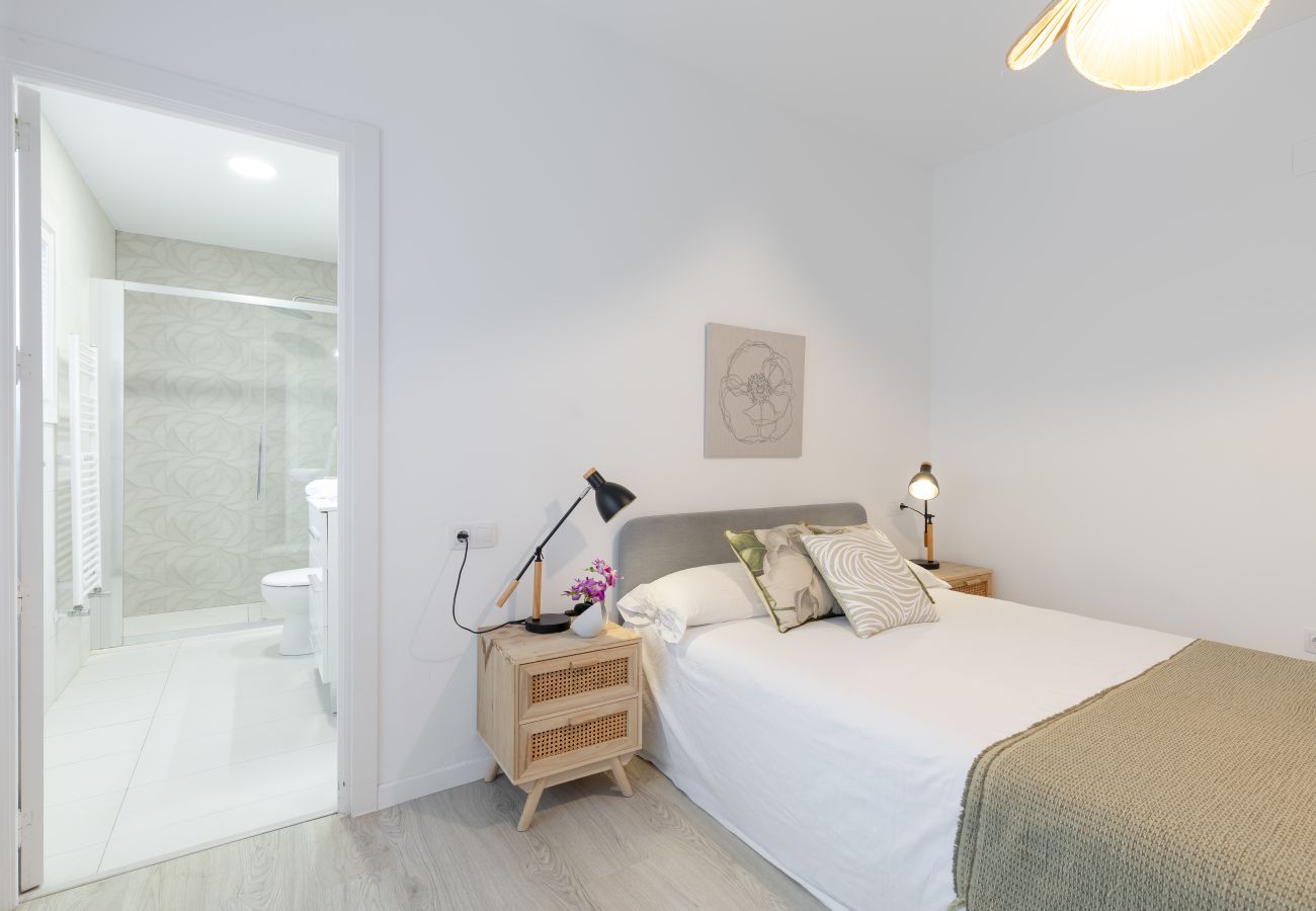 Villa in Alicante / Alacant - The Urban Mansion by Fidalsa