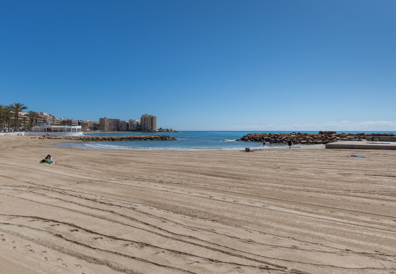 Apartment in Torrevieja - Prettysunny by Fidalsa