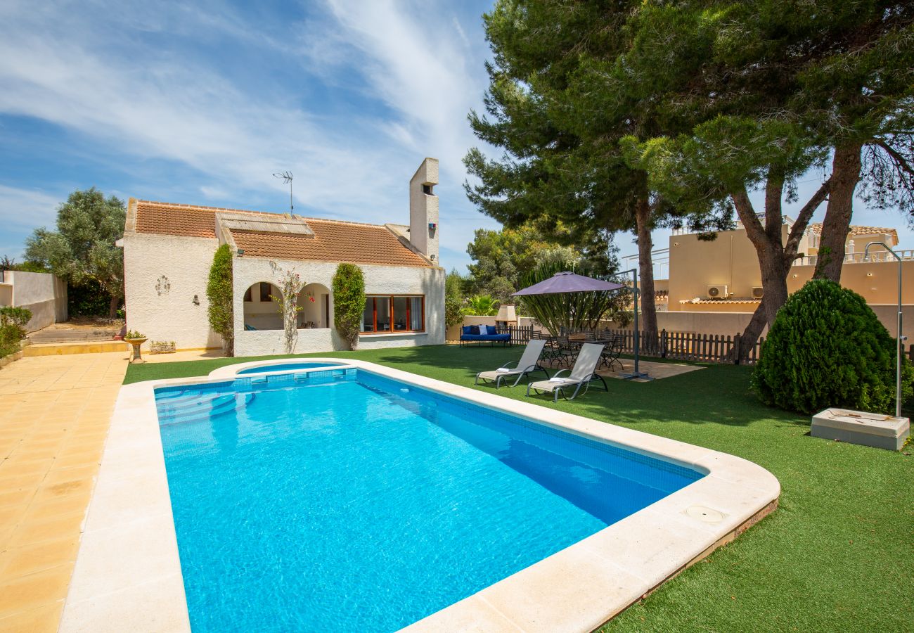 Villa in San Miguel de Salinas - Happy Place by Fidalsa